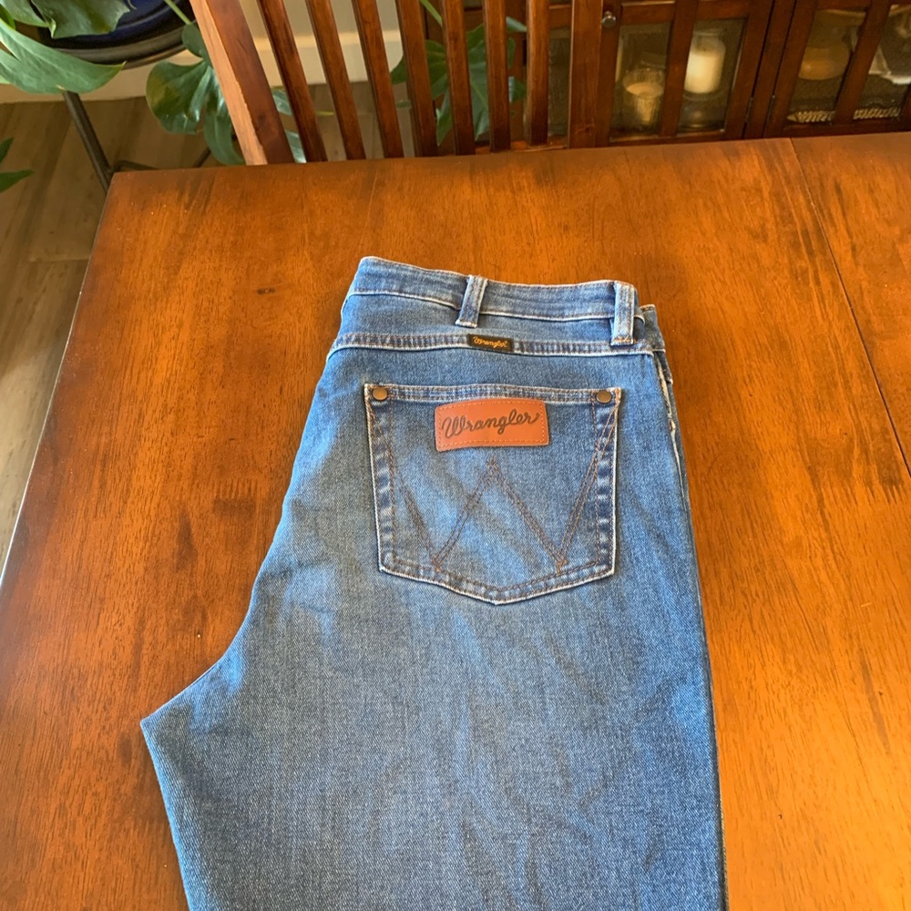 Wrangler Retro #1011MPEAB 31x34 High Rise